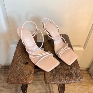 Marc Fisher, Dareta Heeled Sandal in Light-Neutral